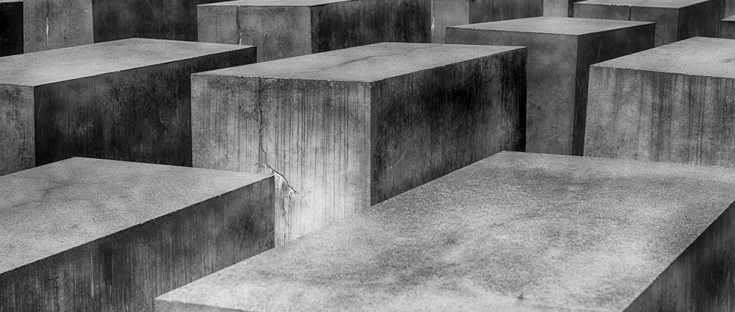 holocaust mahnmal berlin gedenkstätte, Quelle: 3093594, Pixabay License Freie kommerzielle Nutzung Kein Bildnachweis nötig