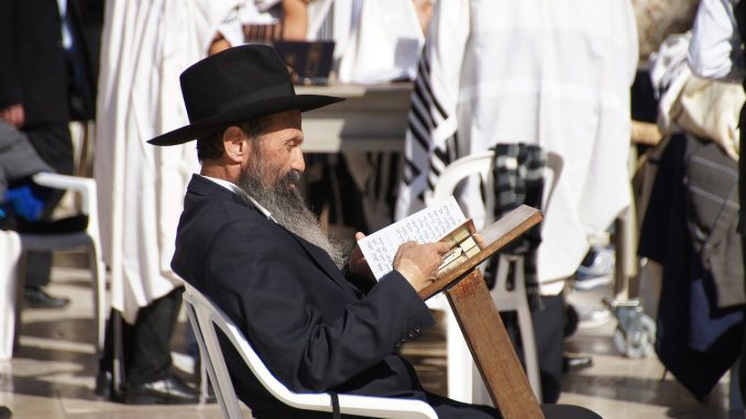 jerusalem jüdische traditionellen juden jammern, Quelle: tdjgordon, Pixabay License Freie kommerzielle Nutzung Kein Bildnachweis nötig