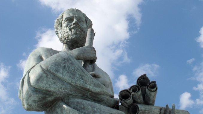 philosophie griechenland socrates statue himmel, Quelle: solut_rai, Pixabay License Freie kommerzielle Nutzung Kein Bildnachweis nötig