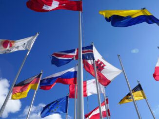 fahne europa schweiz eu flagge europäisch, Quelle: photosforyou, Pixabay License Freie kommerzielle Nutzung Kein Bildnachweis nötig