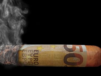 geld euro zigarre rauch qualm rauchen, Quelle: anaterate, Pixabay License Freie kommerzielle Nutzung, Kein Bildnachweis nötig