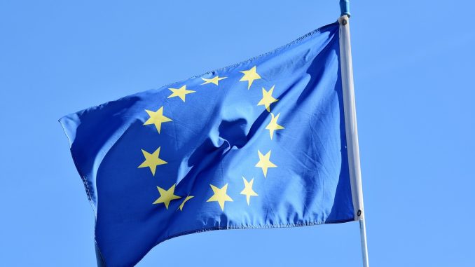 fahne flagge europa europafahne europaflagge, Quelle: Ralphs_Fotos, pixabay, Kostenlose Nutzung unter der Inhaltslizenz Kein Bildnachweis nötig